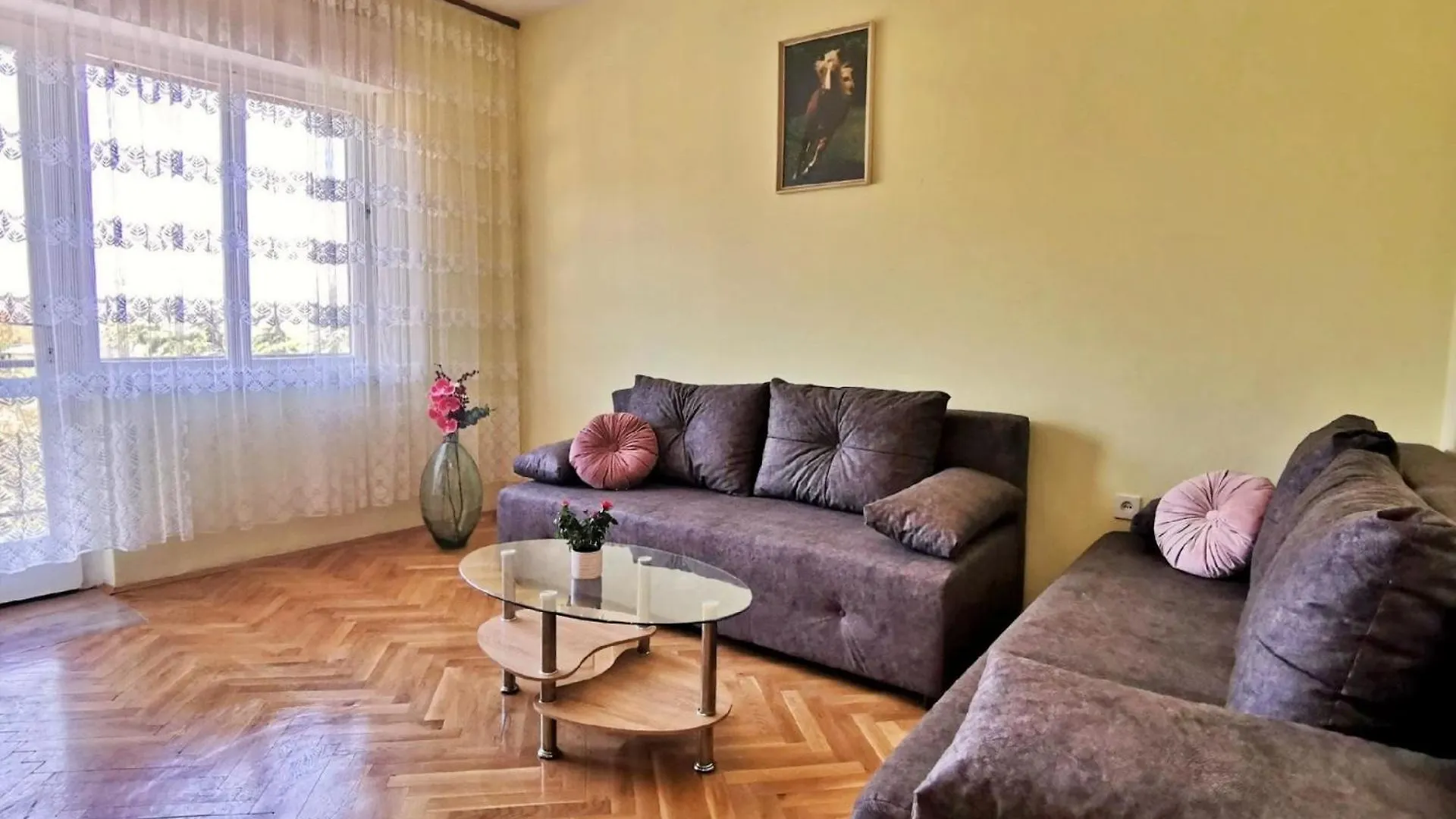 Apartment Jakominic - Balkon, Gartenblick Silo